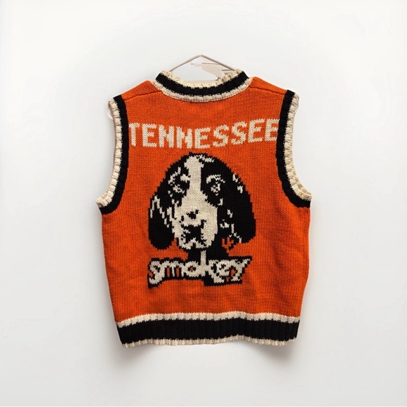 TN Vols Smokey Belle Pointe Vest - Picture 2 of 3